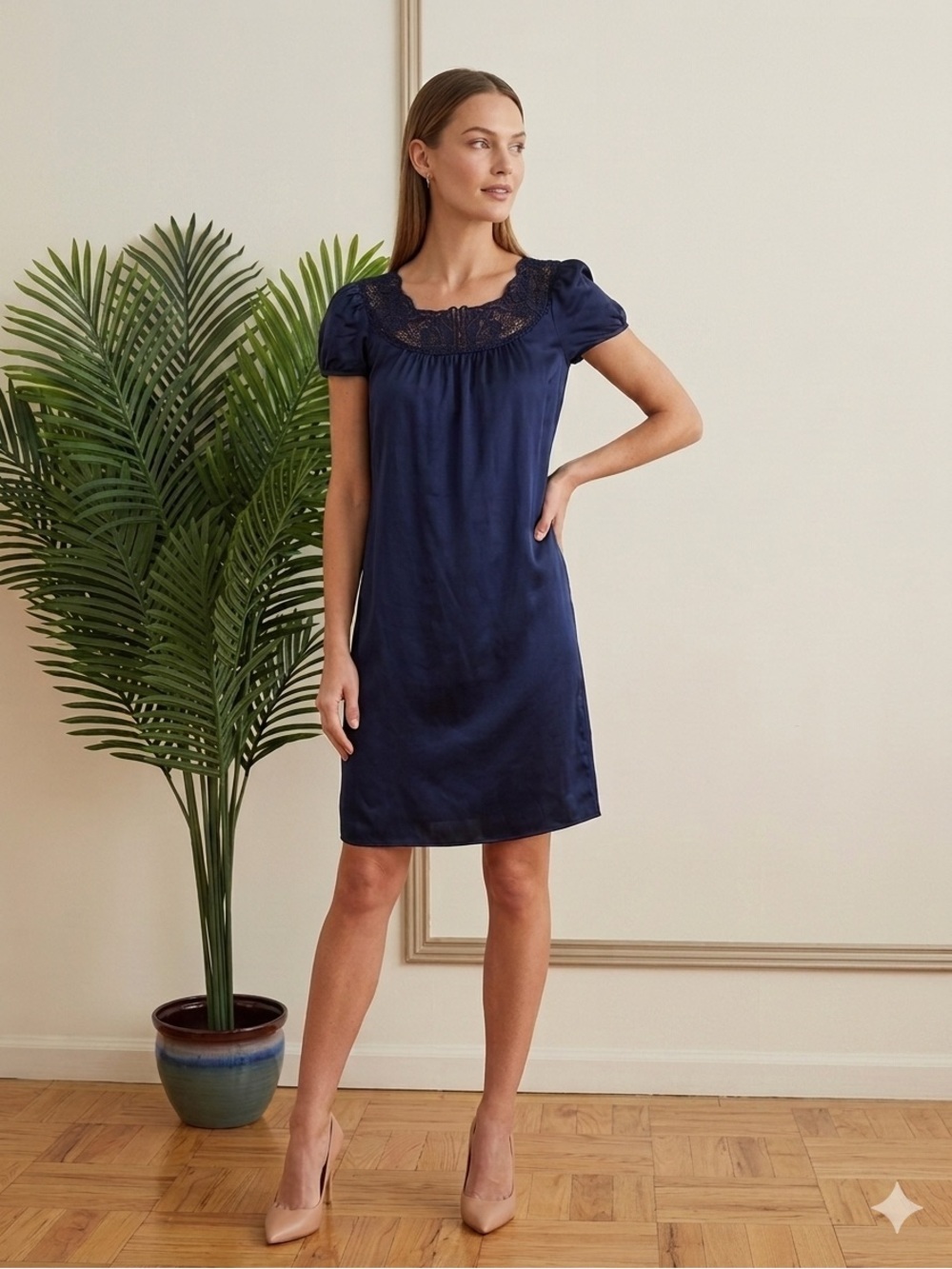 Elie Tahari Silk Satin Dress Navy Blue Lace Neckline Cap Sleeve Shift ,sz 2